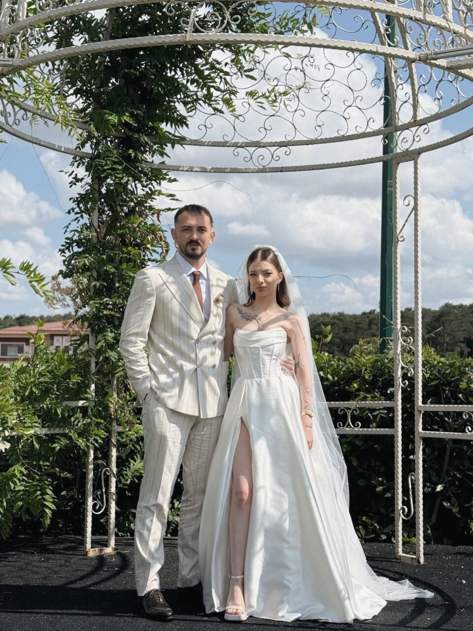 Pearly model gelinlik